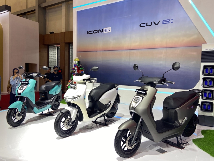 Honda Boyong Motor Listrik Terbarunya di Ajang IMOS 2024