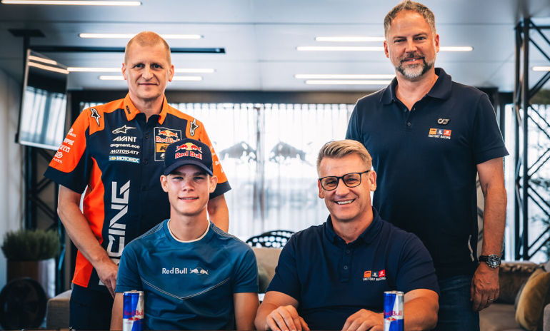 MotoGP : Aki Ajo Bakal Pimpin Redbull KTM Factory Team Mulai Musim 2025?