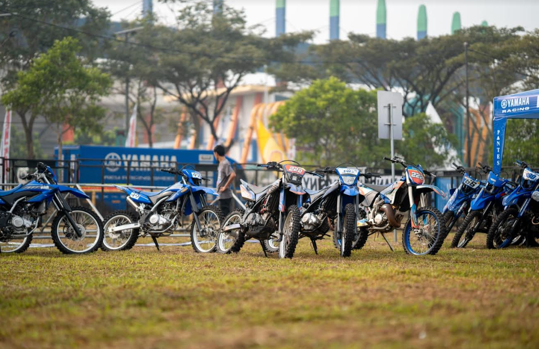 Semakin di Depan di Tahun ke-3 Penyelenggaraan, Shell bLU cRU Yamaha Enduro Challenge Sambangi Sintang Kalbar