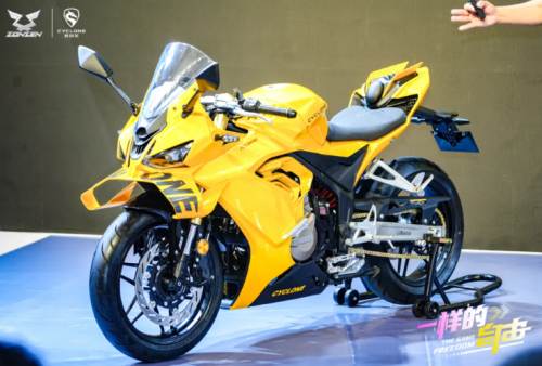 Zongshen Cyclone RC600 : Moge Dua Silinder dengan Winglet Super Besar dan Tampilan Warna Mencolok